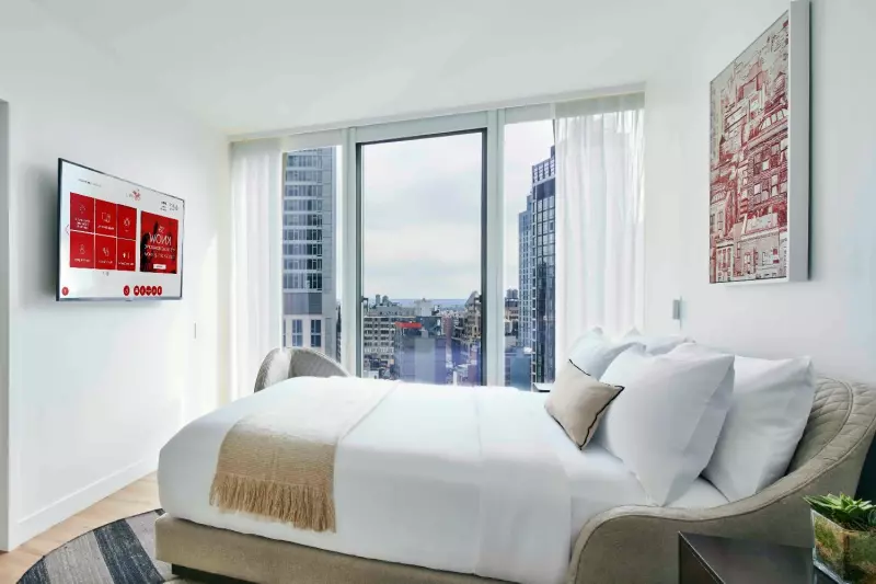 Grand Empire View Suite