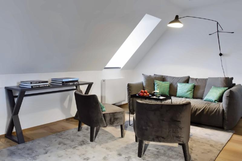 Suite 500