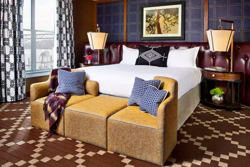 Willamette River View Studio Suite 