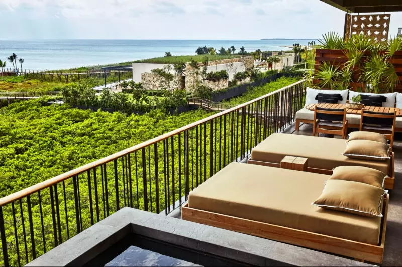 2 Bedroom Connecting Ocean View Pool Studio