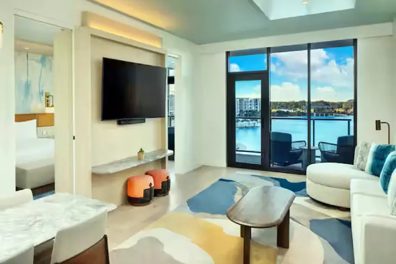 2 Bedroom Lagoon View Suite