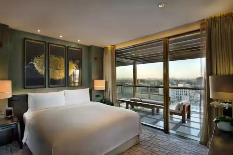 Premier Terrace Suite