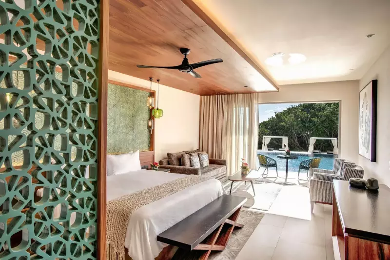Swim Out Family Master Suite 