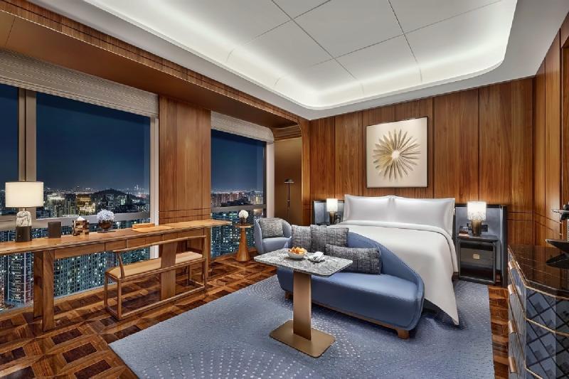 Deluxe High Floor Room