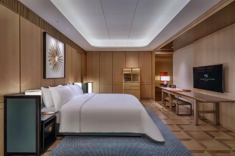 Premier Room