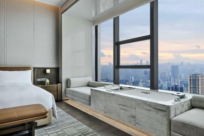 Deluxe City View Room