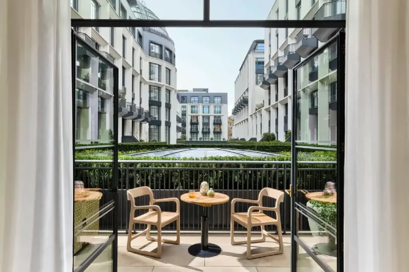 Premier Terrace Room