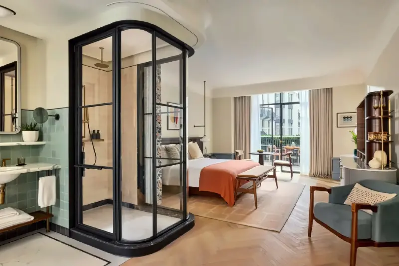 Premier Terrace Room
