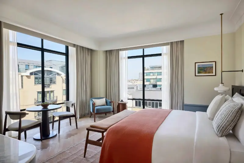 Corner Junior Suite