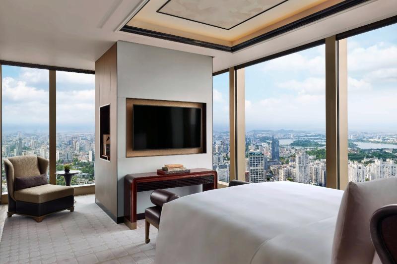  Panorama Club Suite