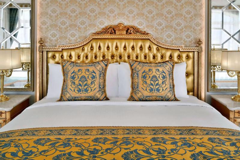 Premier Palm Room