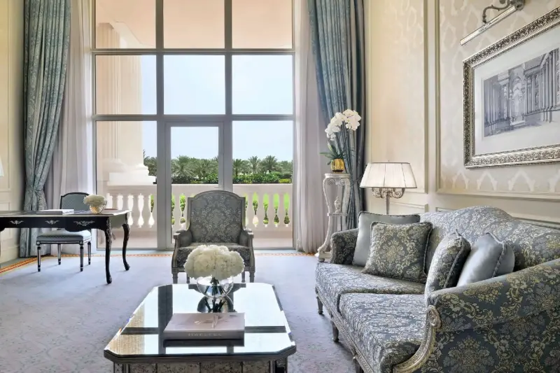 Duplex Club Suite 
