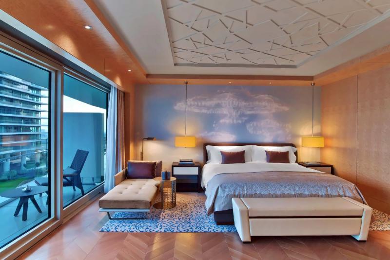 Premier Room