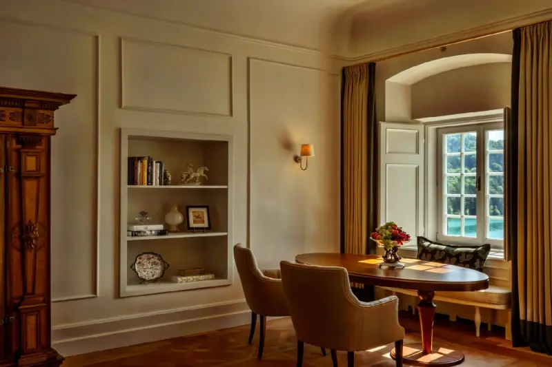 Deluxe Heritage Suite