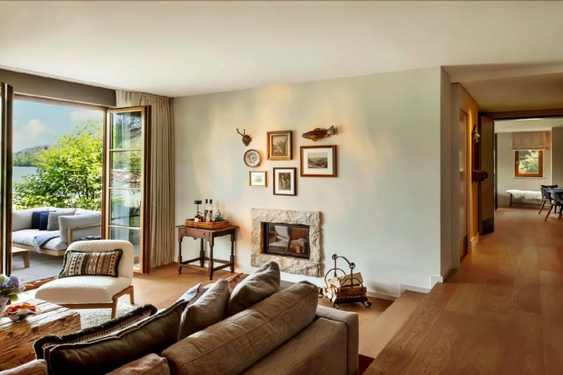3 Bedroom Lakefront Chalet