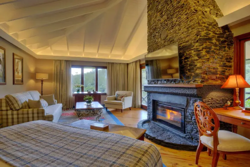Deluxe Riverside Room
