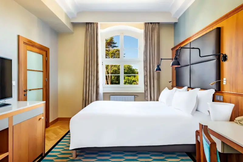 Classic Parkside Room