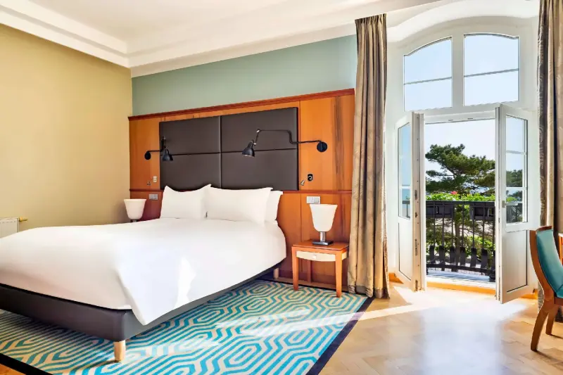 Luxury Seaside Balcony Room