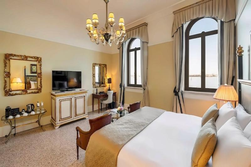 Navigante Junior Lagoon View Suite