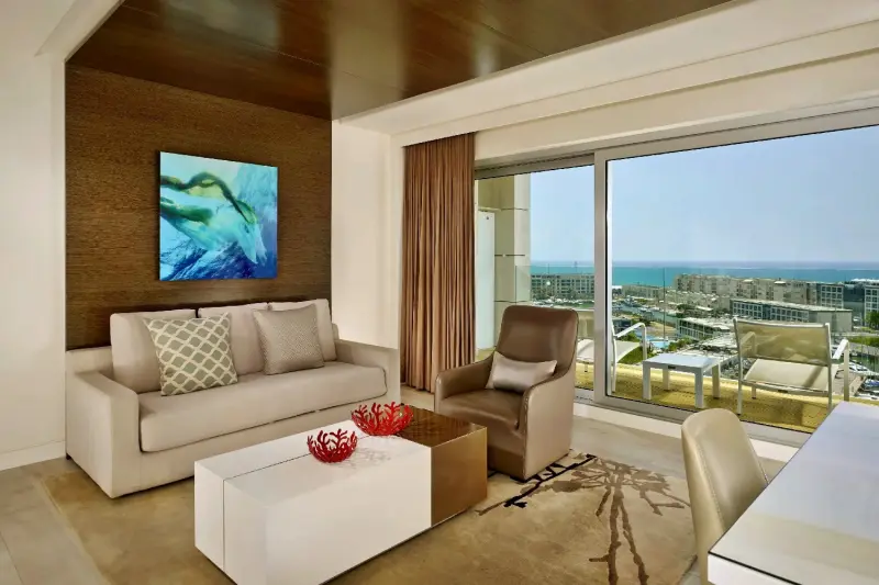Family Executive Corner Suite