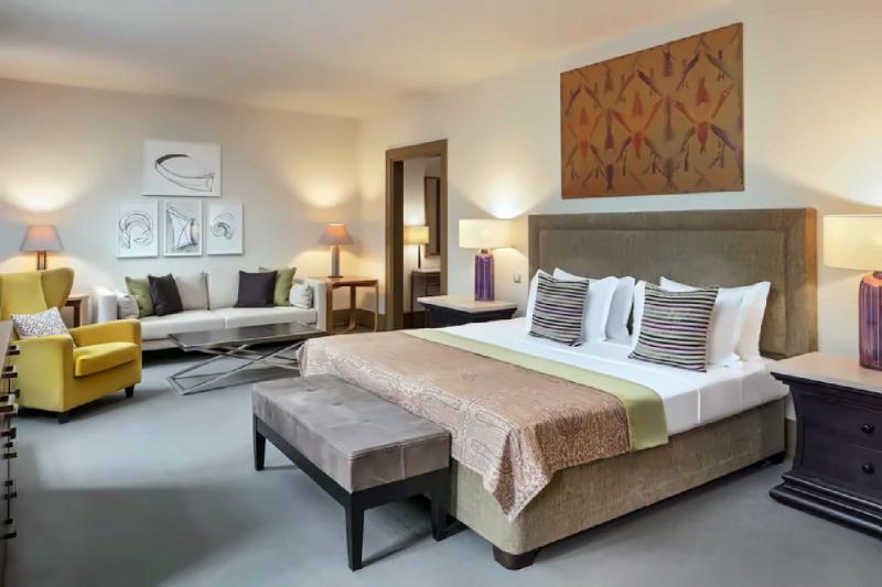 Junior City View Suite