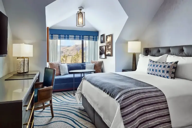 Mountain View Room