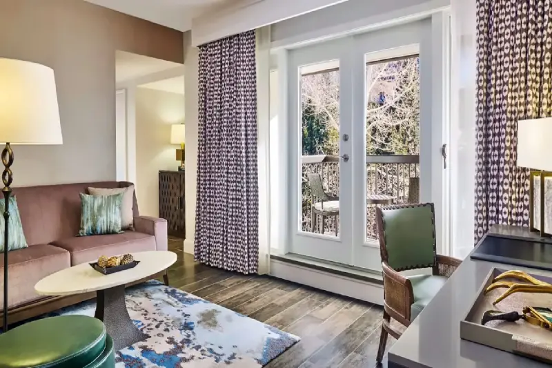 Executive Mountain View Suite