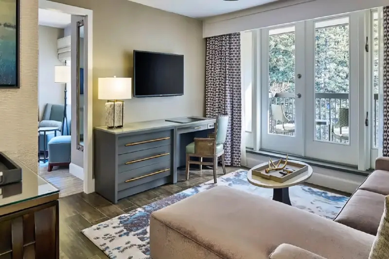 Grand Mountain View Suite