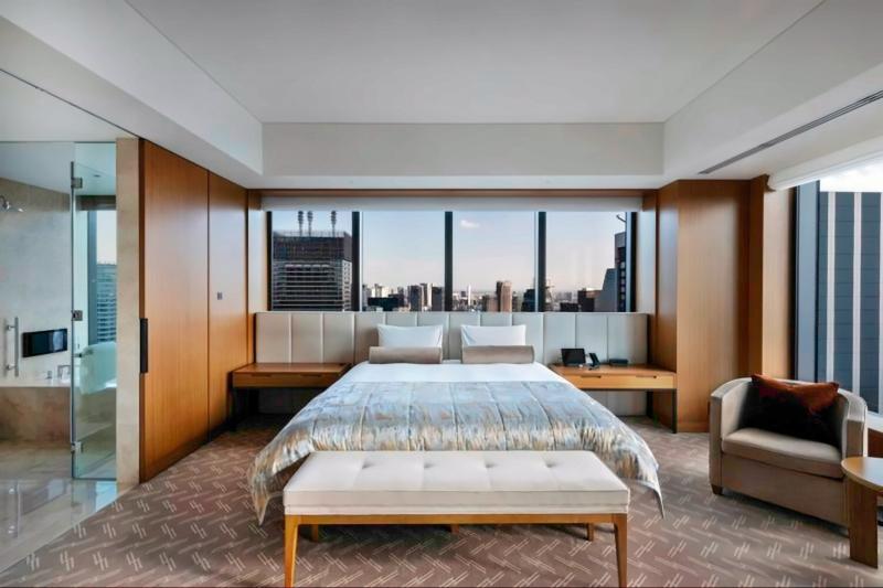 Corner Prestige Room