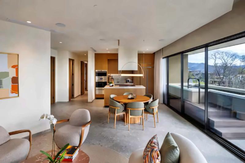 3 Bedroom Ocean View Penthouse