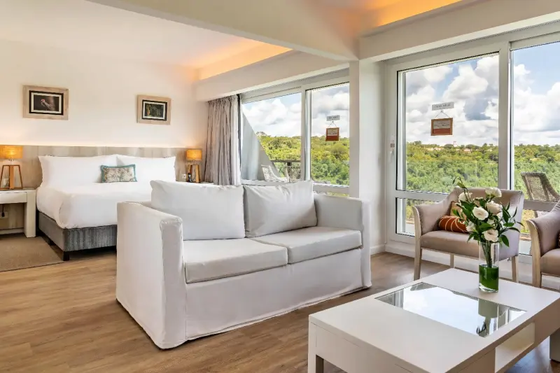 RedLevel Junior Waterfall View Suite