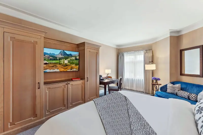 Superior Limited View Room