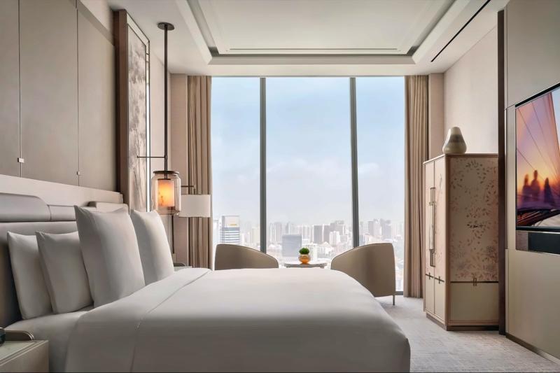 Skyline City View Suite