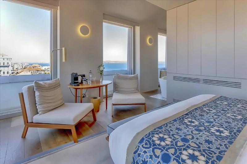Superior River View Room
