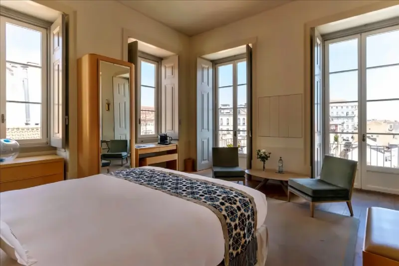 Superior River View Room