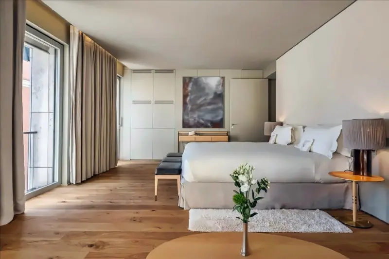 Superior City View Room