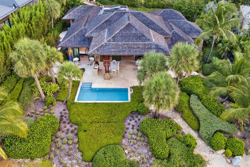 3 Bedroom Cheemaun Beachfront Pool Villa