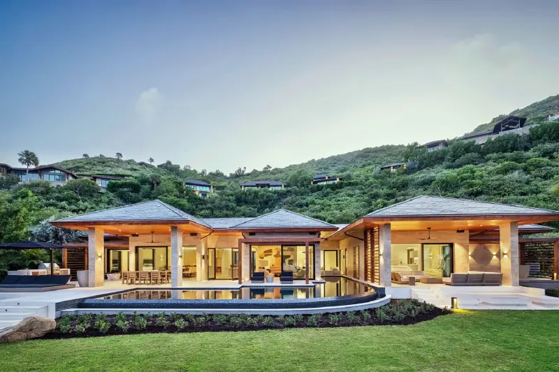 4 Bedroom Xela Beachfront Pool Villa