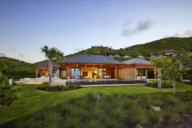 6 Bedroom Beach House