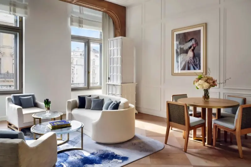 Executive City View Suite