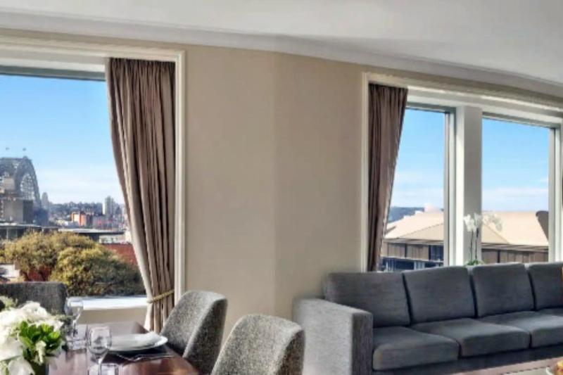 The Rocks Suite