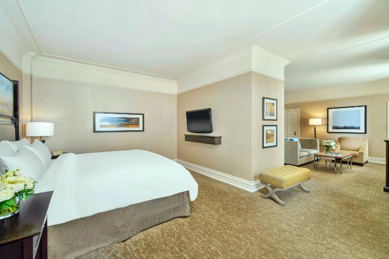 Fairmont Gold Junior Suite