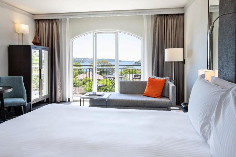 Bayside Club Suite