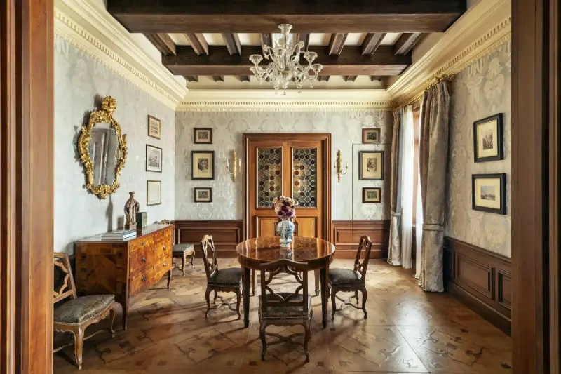 Signature Suite