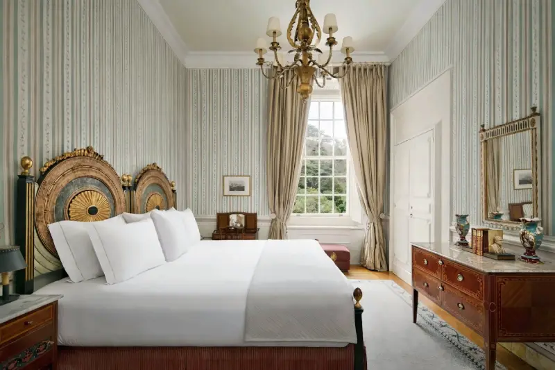 Signature Scenic View Suite