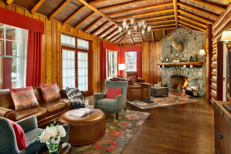 3 Bedroom Viewpoint Cabin