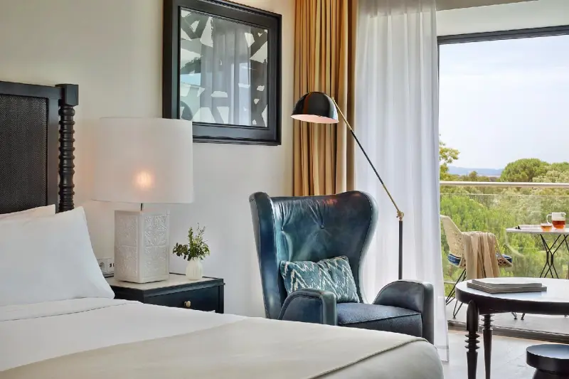 Camiral Superior Deluxe Room