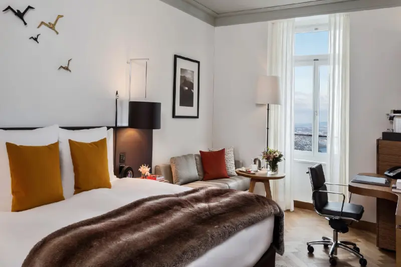 Heritage Lake View Prestige Room