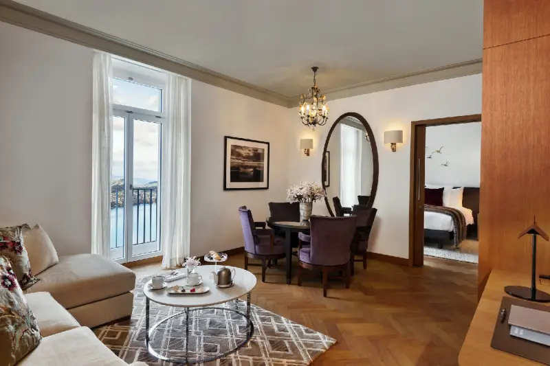 Heritage Lake View Suite