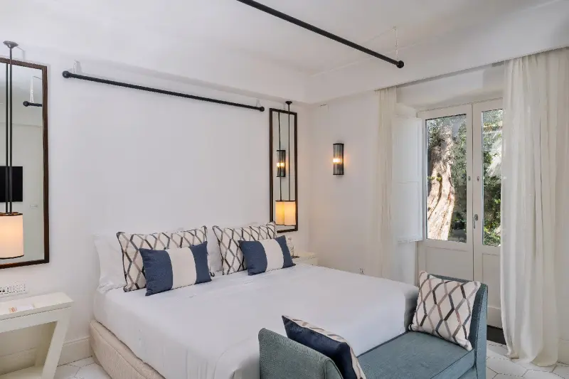 Deluxe Sea View Balcony Room